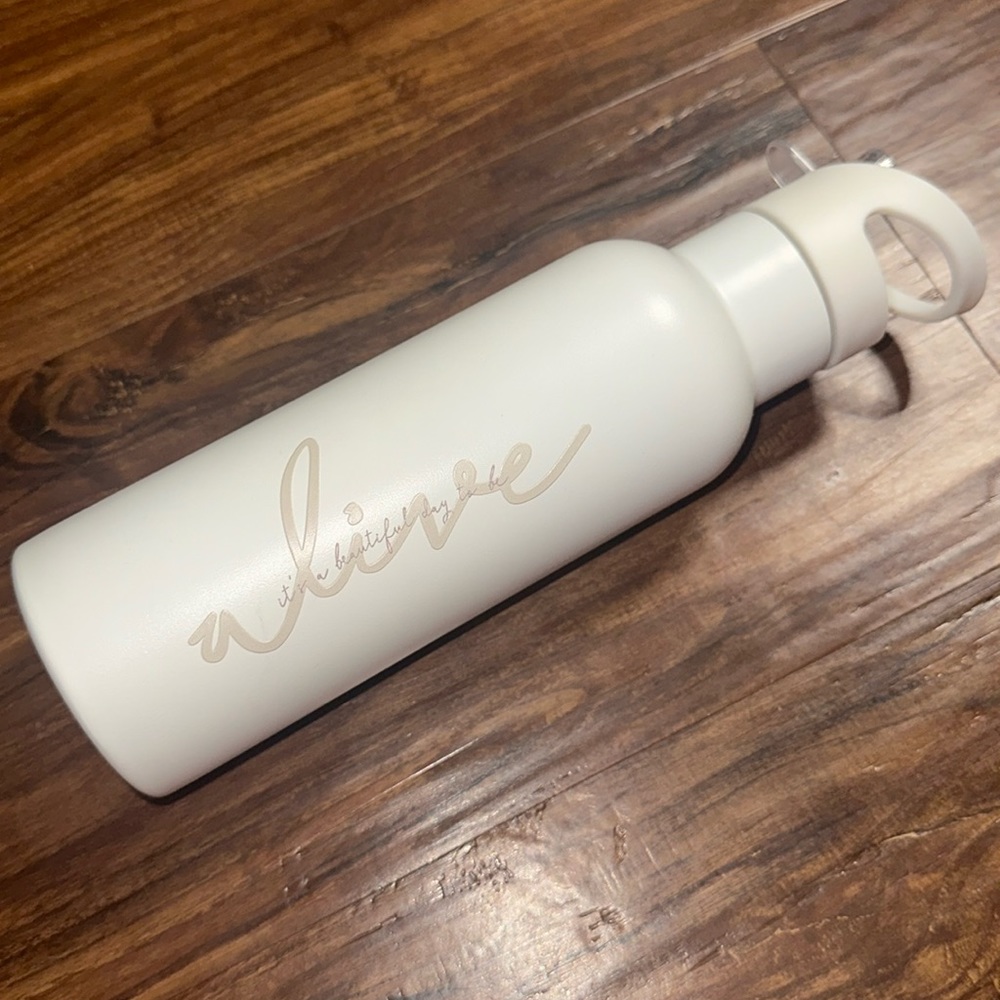 Gymshark x Whitney Simmons water bottle - brand new !!